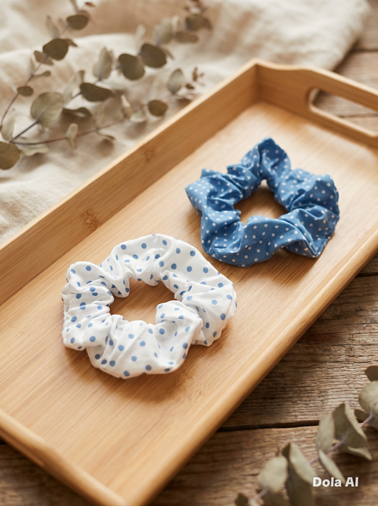 Scrunchie - Blue flowers, Blue dots