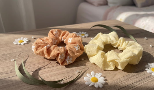 Scrunchie - Orange flowers & Yellow