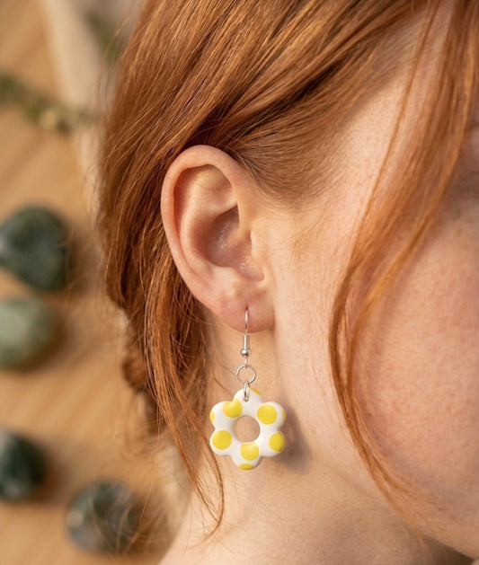 Polymer clay earrings 925 silver white yellow flowers